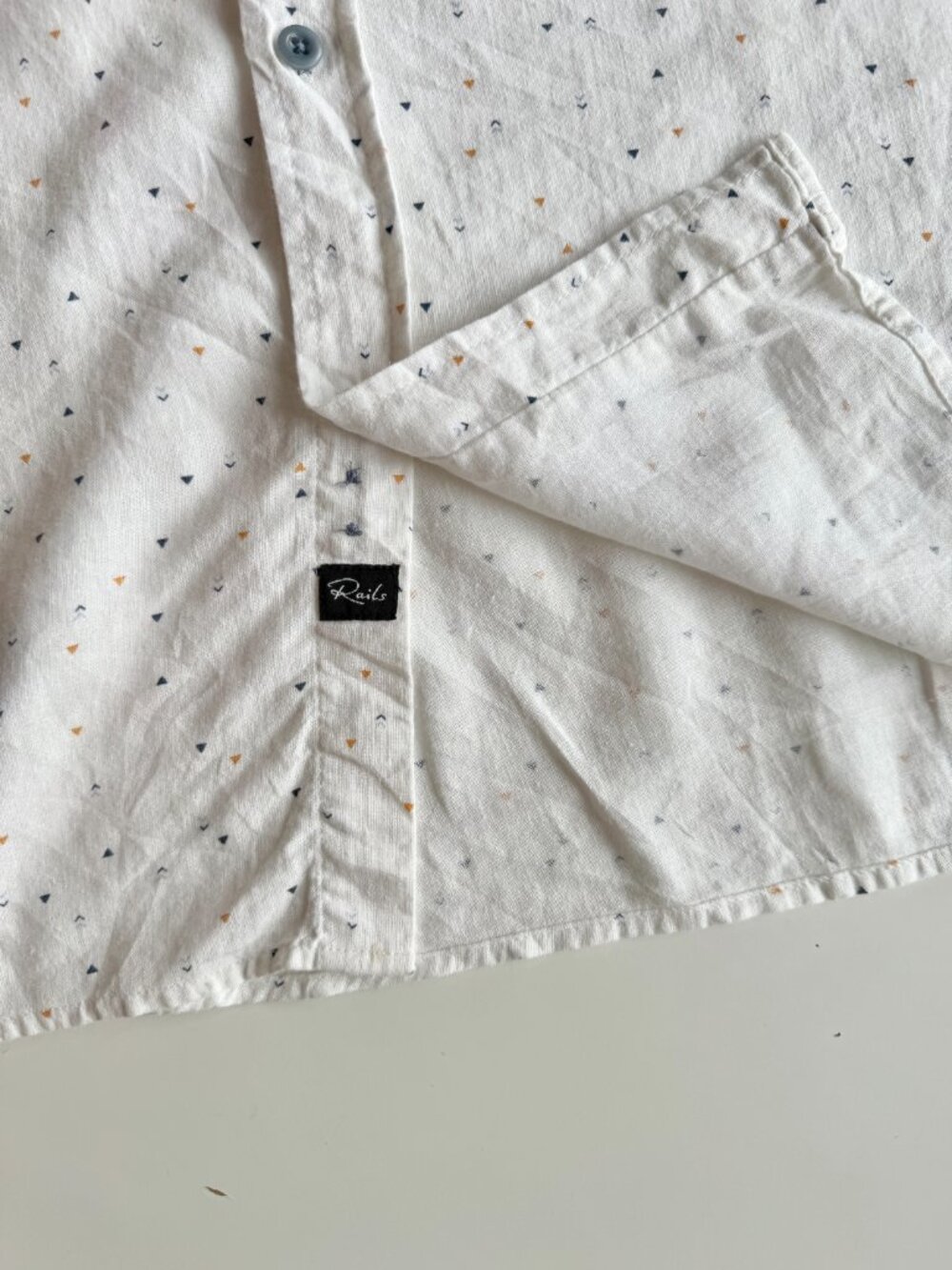 RAILS Carson White Triangle Geo Linen Short Sleeve Button Down Shirt, Size XL - Picture 10 of 15